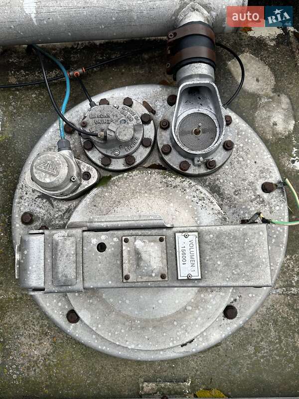 Цистерна полуприцеп Fluid CSP 1997 в Хусте