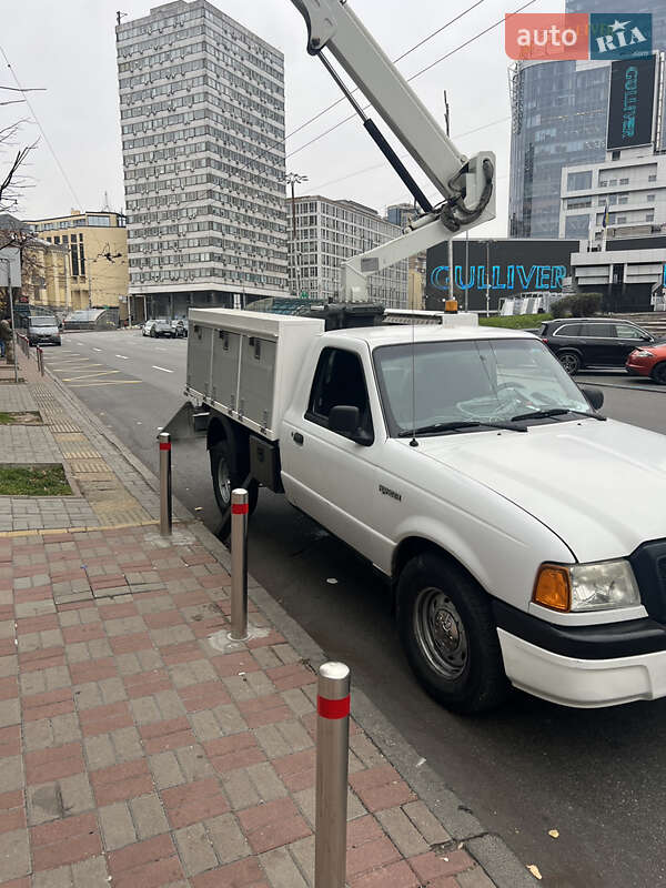 Автовишка Ford 3600 2004 в 