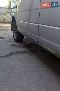 Минивэн Ford Aerostar 1992 в 