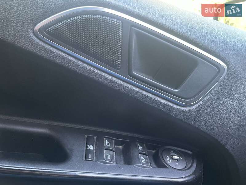 Микровэн Ford B-Max 2014 в Корце