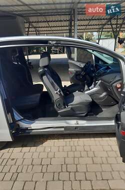 Мікровен Ford B-Max 2013 в 