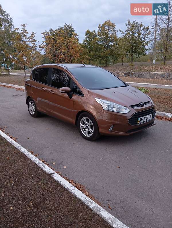 Микровэн Ford B-Max 2013 в Вольногорске