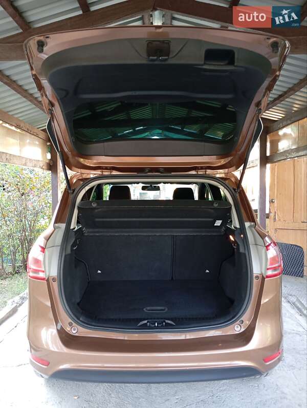 Микровэн Ford B-Max 2013 в Вольногорске