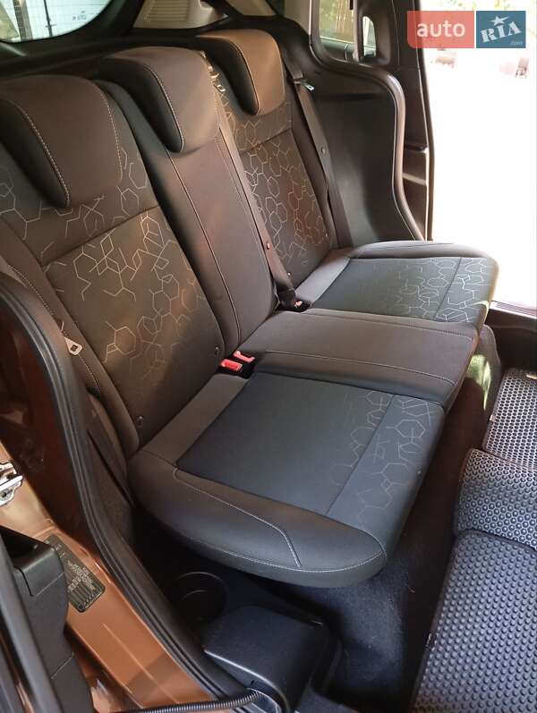 Микровэн Ford B-Max 2013 в Вольногорске