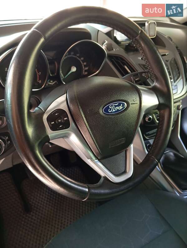 Микровэн Ford B-Max 2013 в Вольногорске