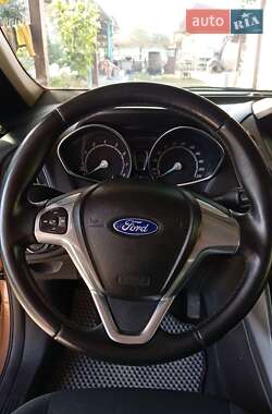 Микровэн Ford B-Max 2013 в 