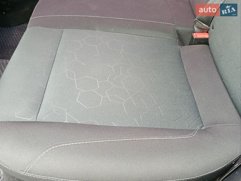 Микровэн Ford B-Max 2014 в Самборе фото 9 Микровэн Ford B-Max 2014 в Самборе