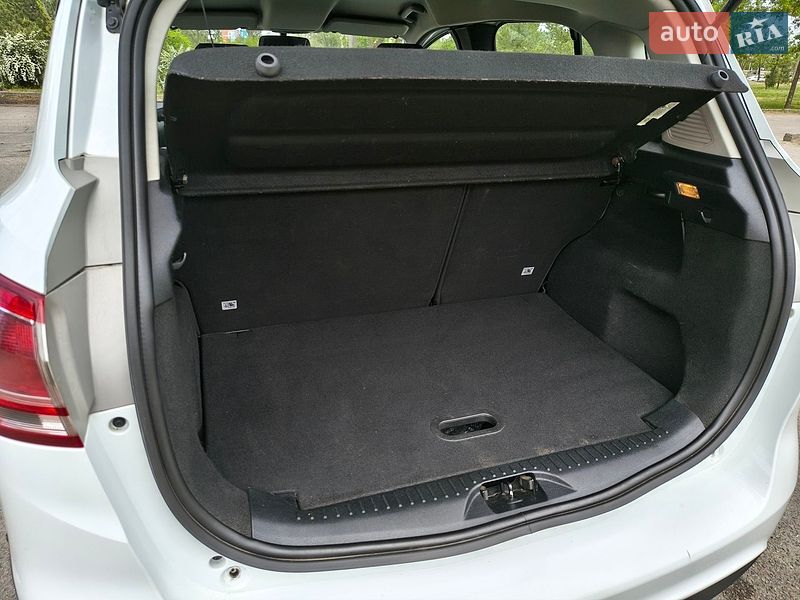 Мікровен Ford B-Max 2013 в Запоріжжі