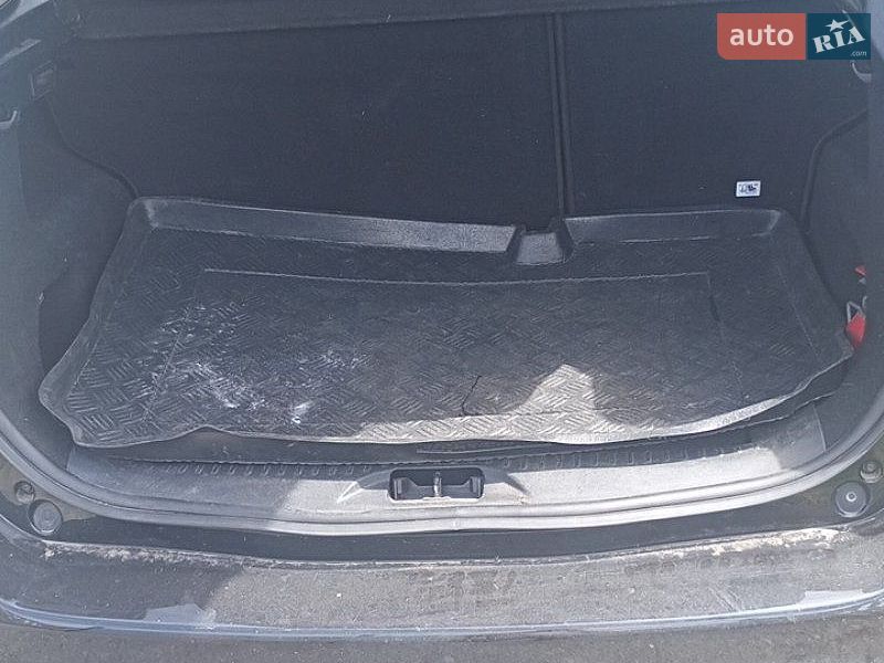 Микровэн Ford B-Max 2013 в Хороле