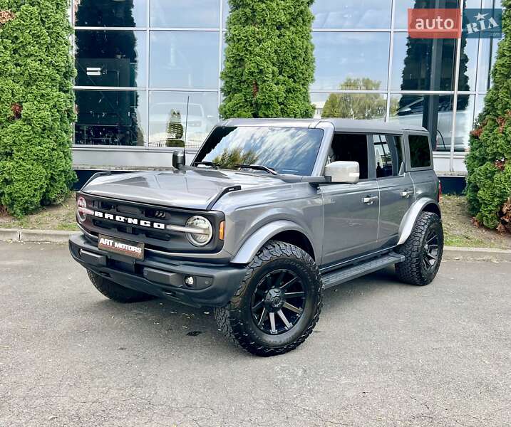 Позашляховик / Кросовер Ford Bronco 2023 в 