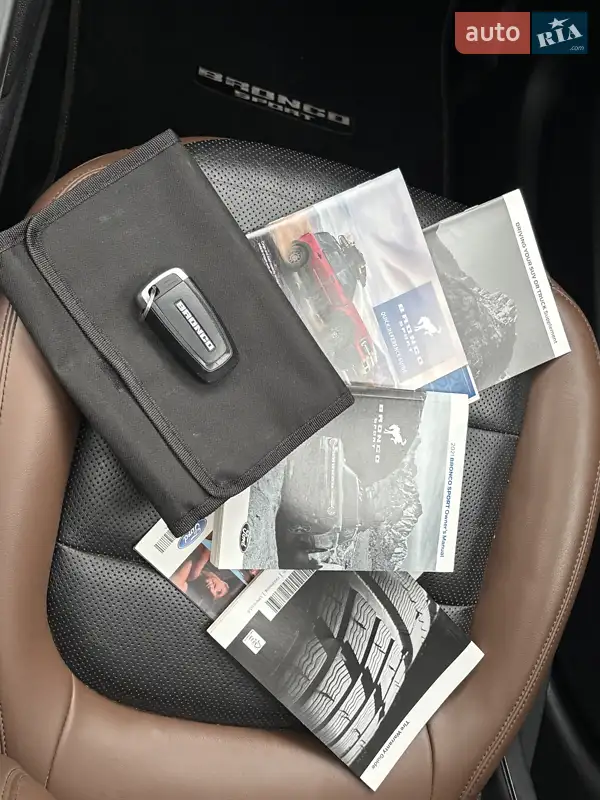 Позашляховик / Кросовер Ford Bronco 2021 в Києві документ 2 фото Позашляховик / Кросовер Ford Bronco 2021 в Києві документ