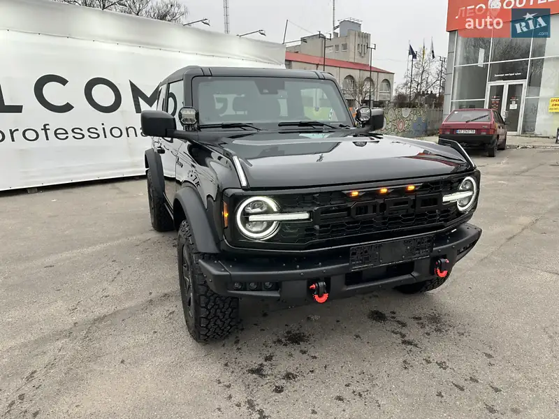 Ford Bronco 2024