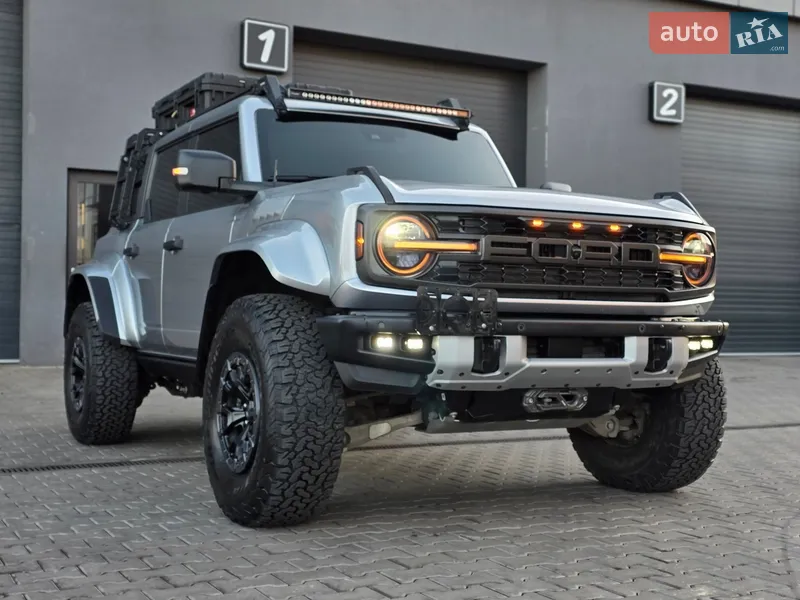 Ford Bronco 2024