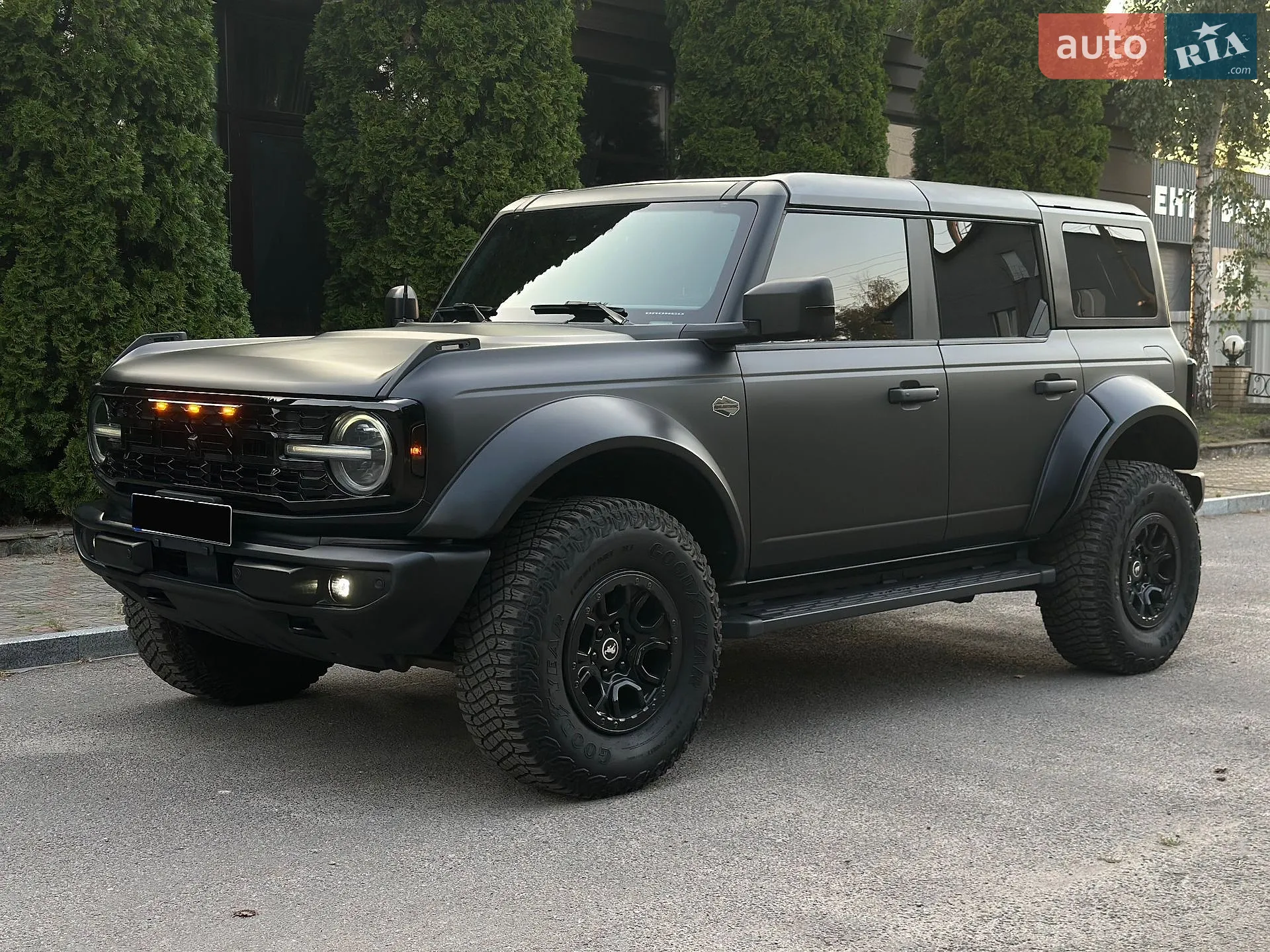 2022 Ford Bronco - фото 1
