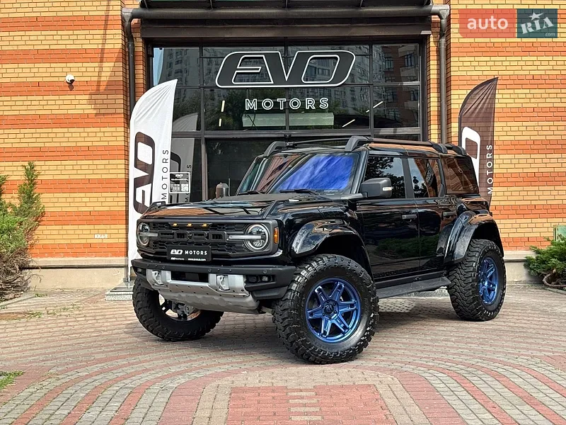 Ford Bronco 2024