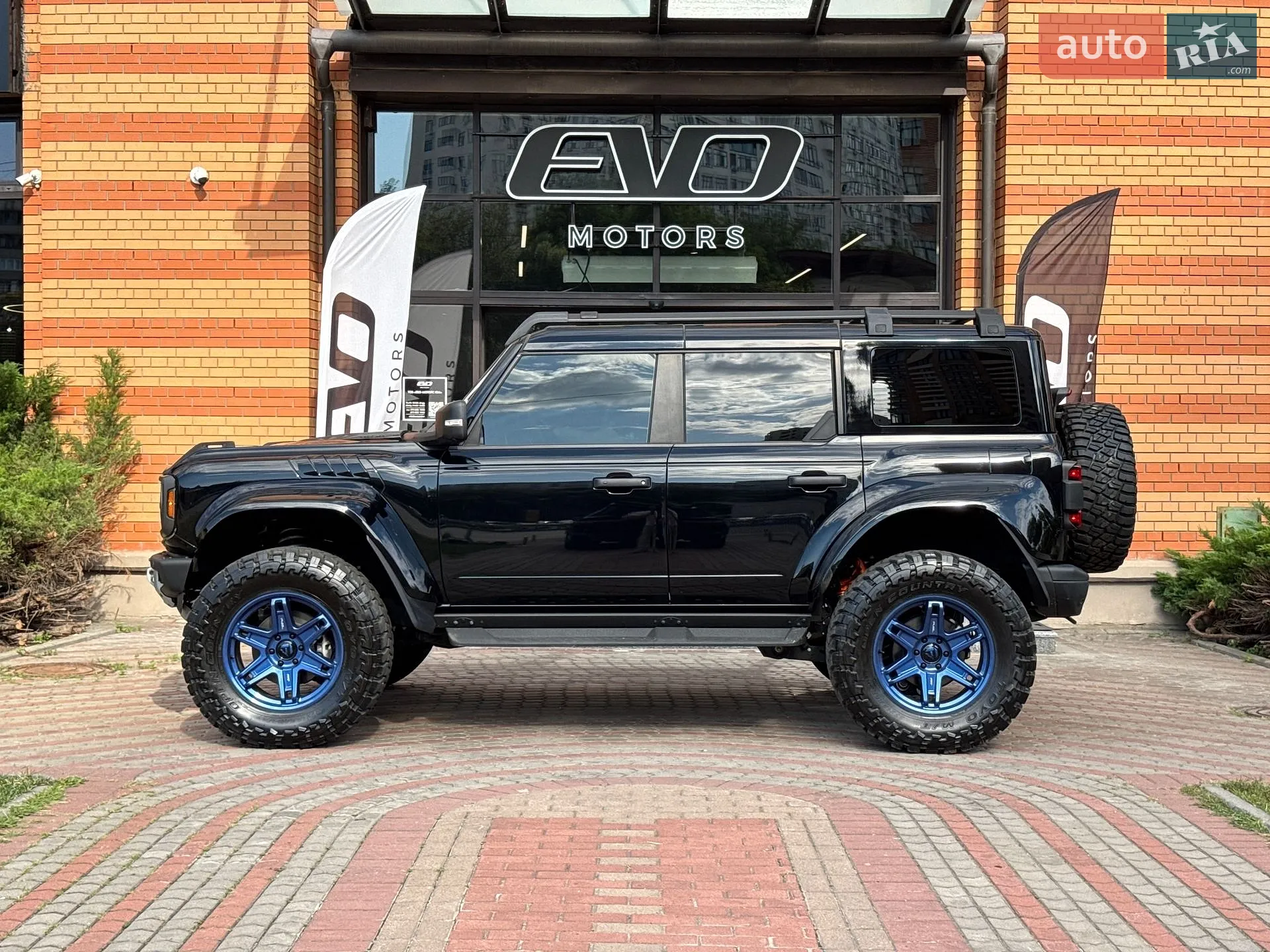 2024 Ford Bronco - мініатюра 2
