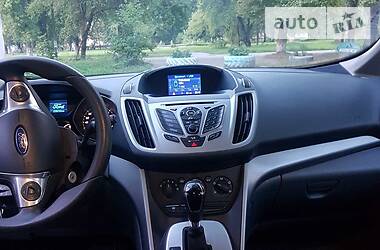 Седан Ford C-Max 2011 в 