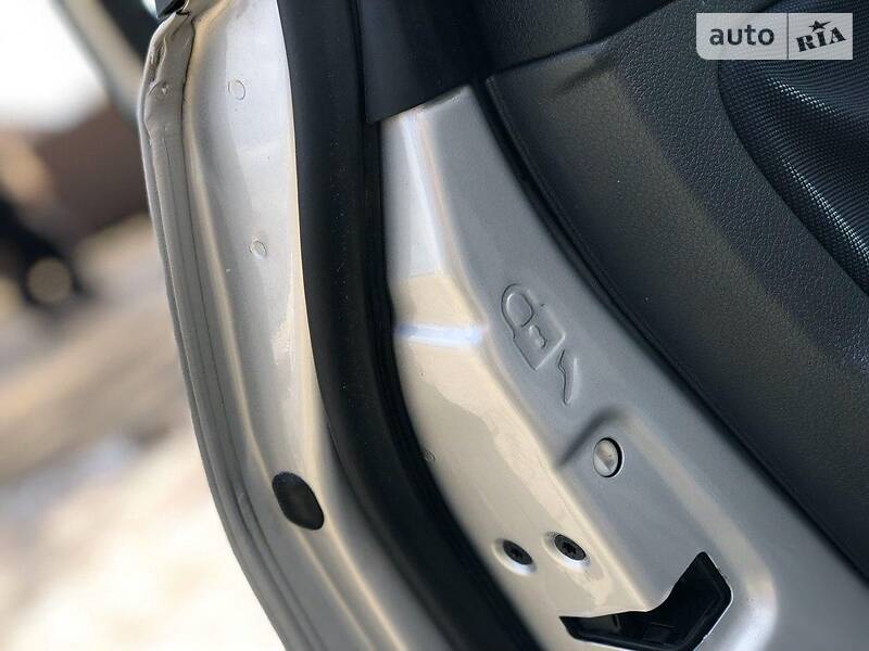 Універсал Ford C-Max 2009 в Коломиї