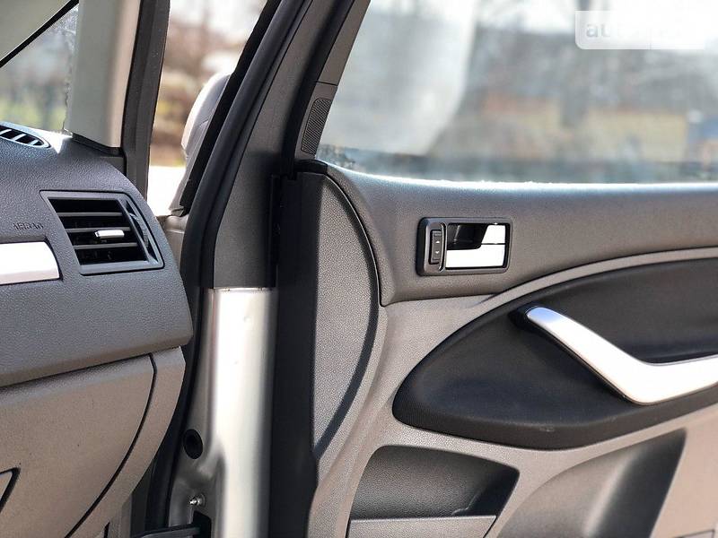 Універсал Ford C-Max 2009 в Коломиї