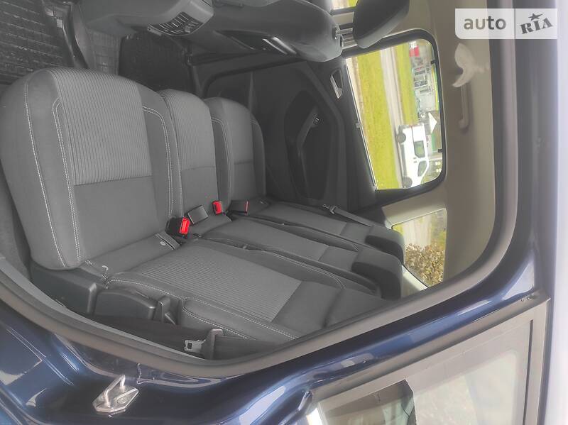 Мінівен Ford C-Max 2012 в Львові фото 28 Мінівен Ford C-Max 2012 в Львові