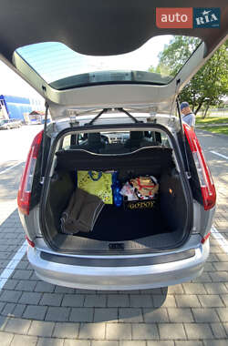 Мінівен Ford C-Max 2010 в 