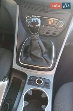 Хетчбек Ford C-Max 2012 в 