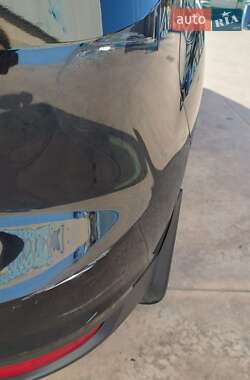 Хетчбек Ford C-Max 2012 в 