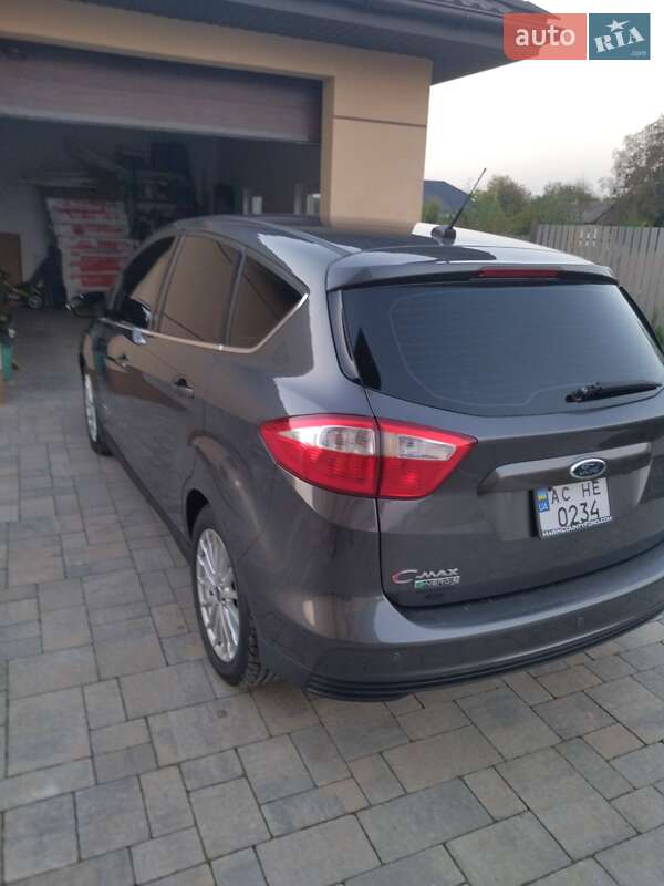 Минивэн Ford C-Max 2016 в Владимире
