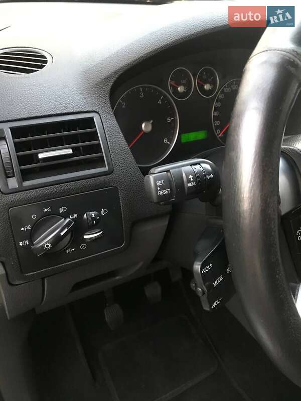 Минивэн Ford C-Max 2003 в Сваляве