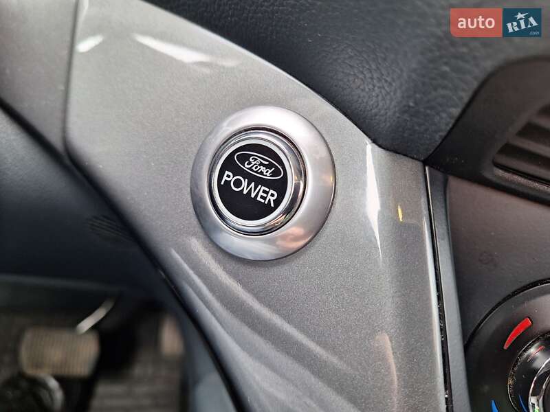 Мінівен Ford C-Max 2014 в Києві