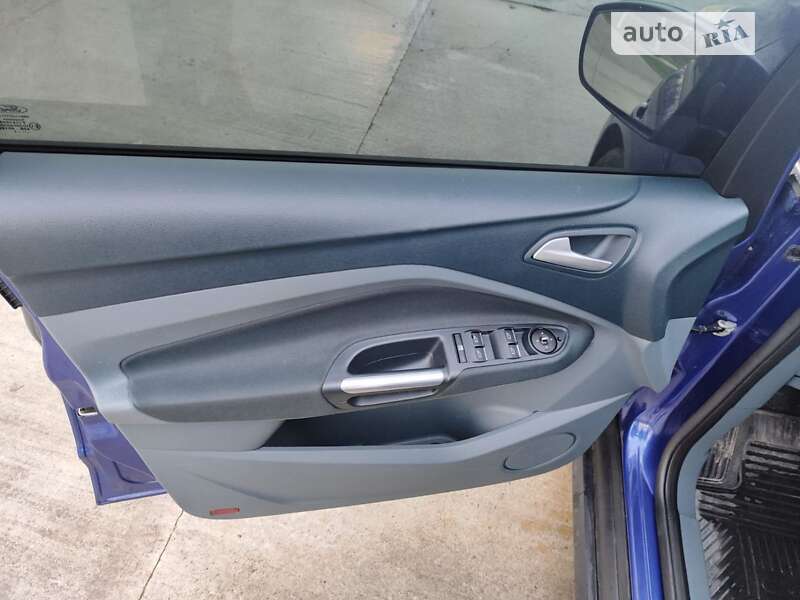 Минивэн Ford C-Max 2014 в Пулинах