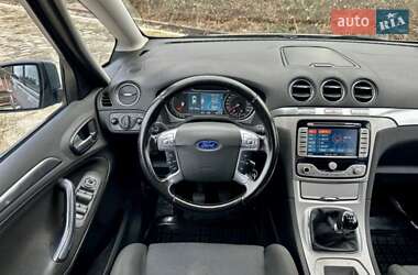 Минивэн Ford C-Max 2009 в 