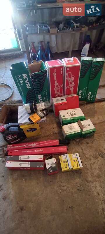 Минивэн Ford C-Max 2010 в Косове