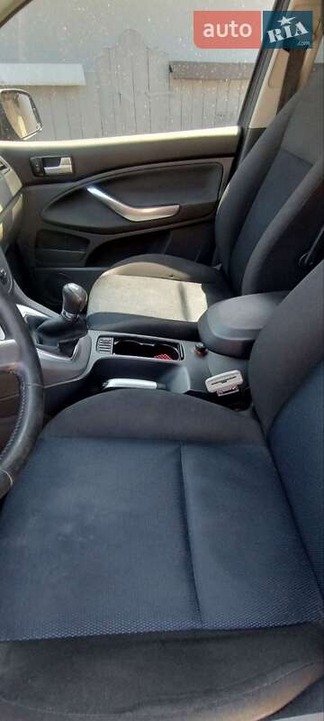 Минивэн Ford C-Max 2010 в Косове фото 10 Минивэн Ford C-Max 2010 в Косове
