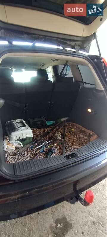 Минивэн Ford C-Max 2010 в Косове