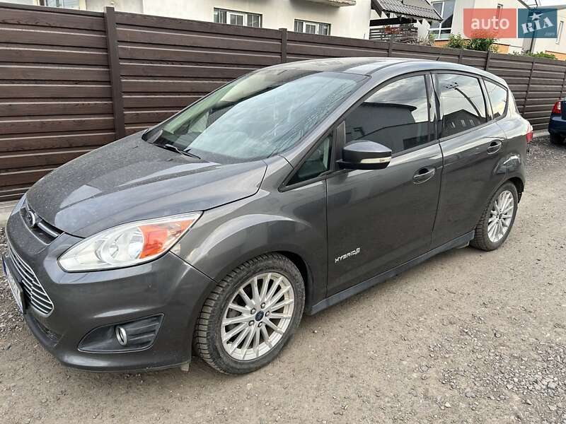 Минивэн Ford C-Max 2015 в Вишневом