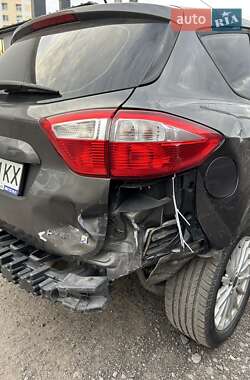 Минивэн Ford C-Max 2015 в Вишневом