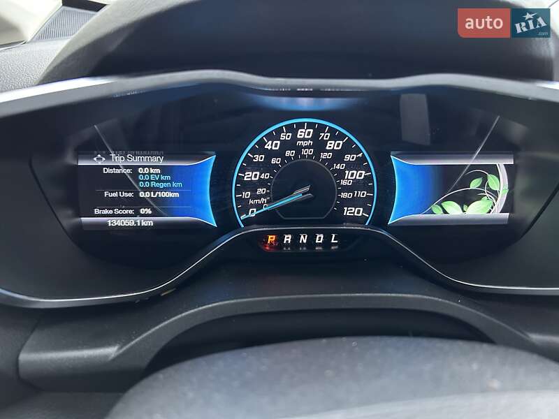 Минивэн Ford C-Max 2015 в Вишневом