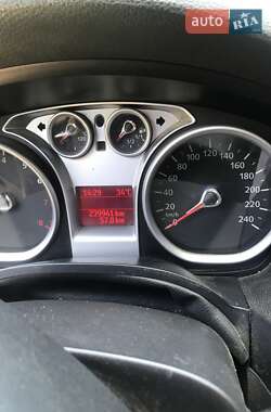 Минивэн Ford C-Max 2010 в Новоднестровске