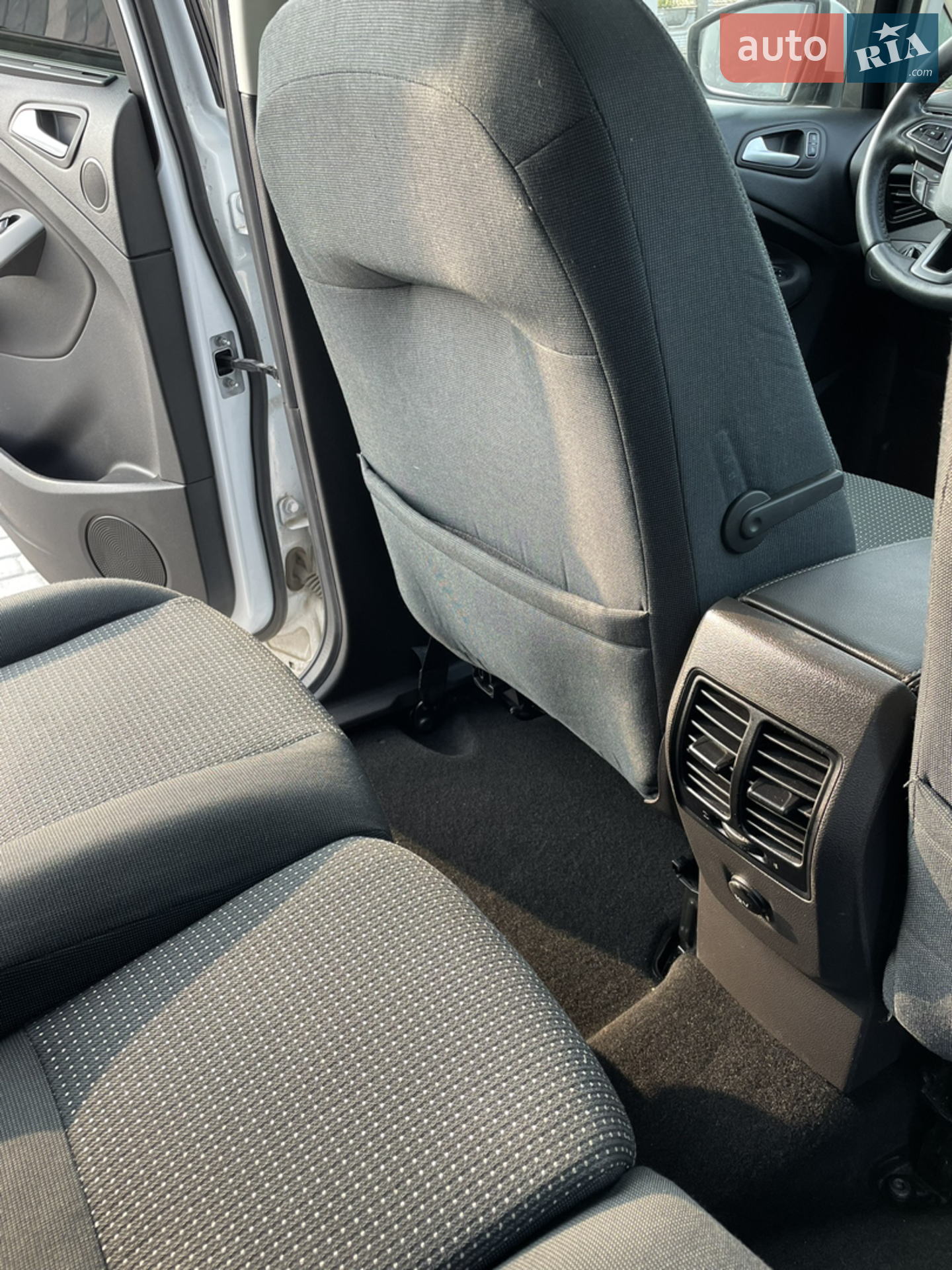 2016 Ford C-MAX - мініатюра 72
