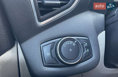 Мінівен Ford C-Max 2013 в 