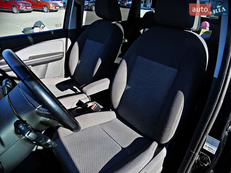 Минивэн Ford C-Max 2006 в Черкассах