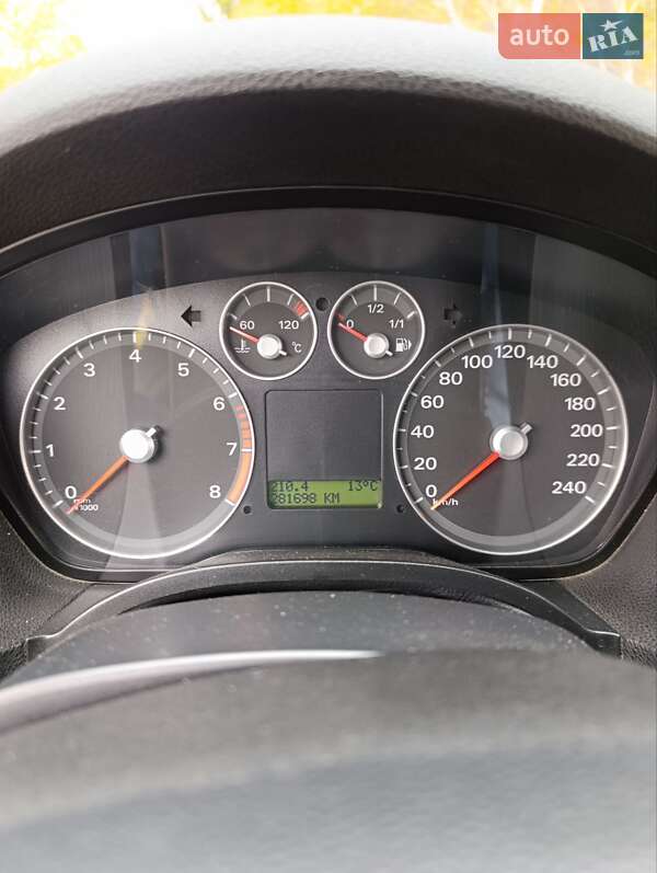 Минивэн Ford C-Max 2005 в Никополе