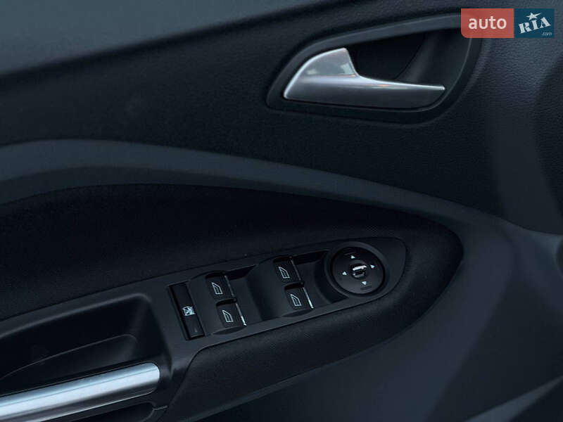 Минивэн Ford C-Max 2013 в Львове