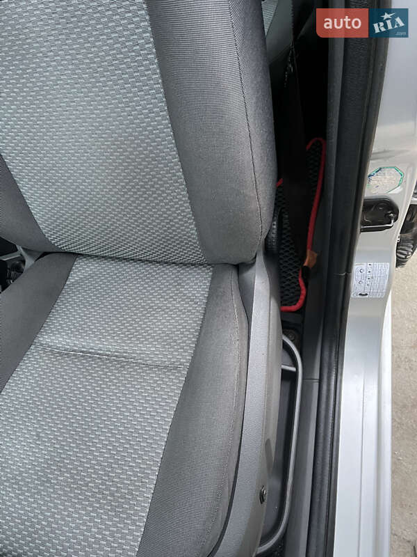 Минивэн Ford C-Max 2004 в Киеве