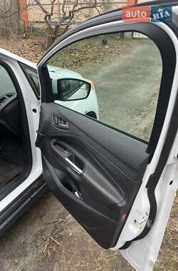Минивэн Ford C-Max 2015 в 