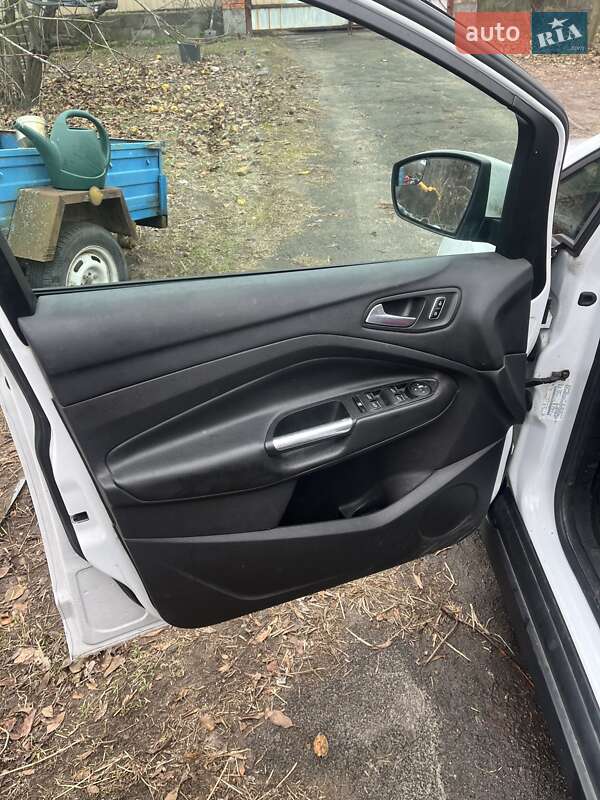 Минивэн Ford C-Max 2015 в Киеве фото 16 Минивэн Ford C-Max 2015 в Киеве