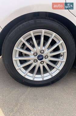 Минивэн Ford C-Max 2014 в 