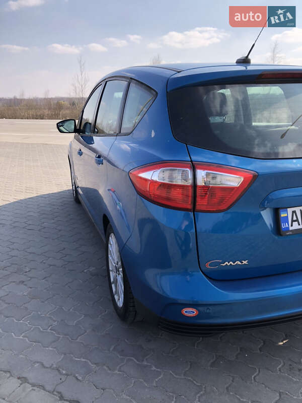 Минивэн Ford C-Max 2012 в Олевске
