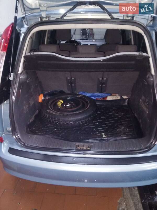 Минивэн Ford C-Max 2008 в Днепре